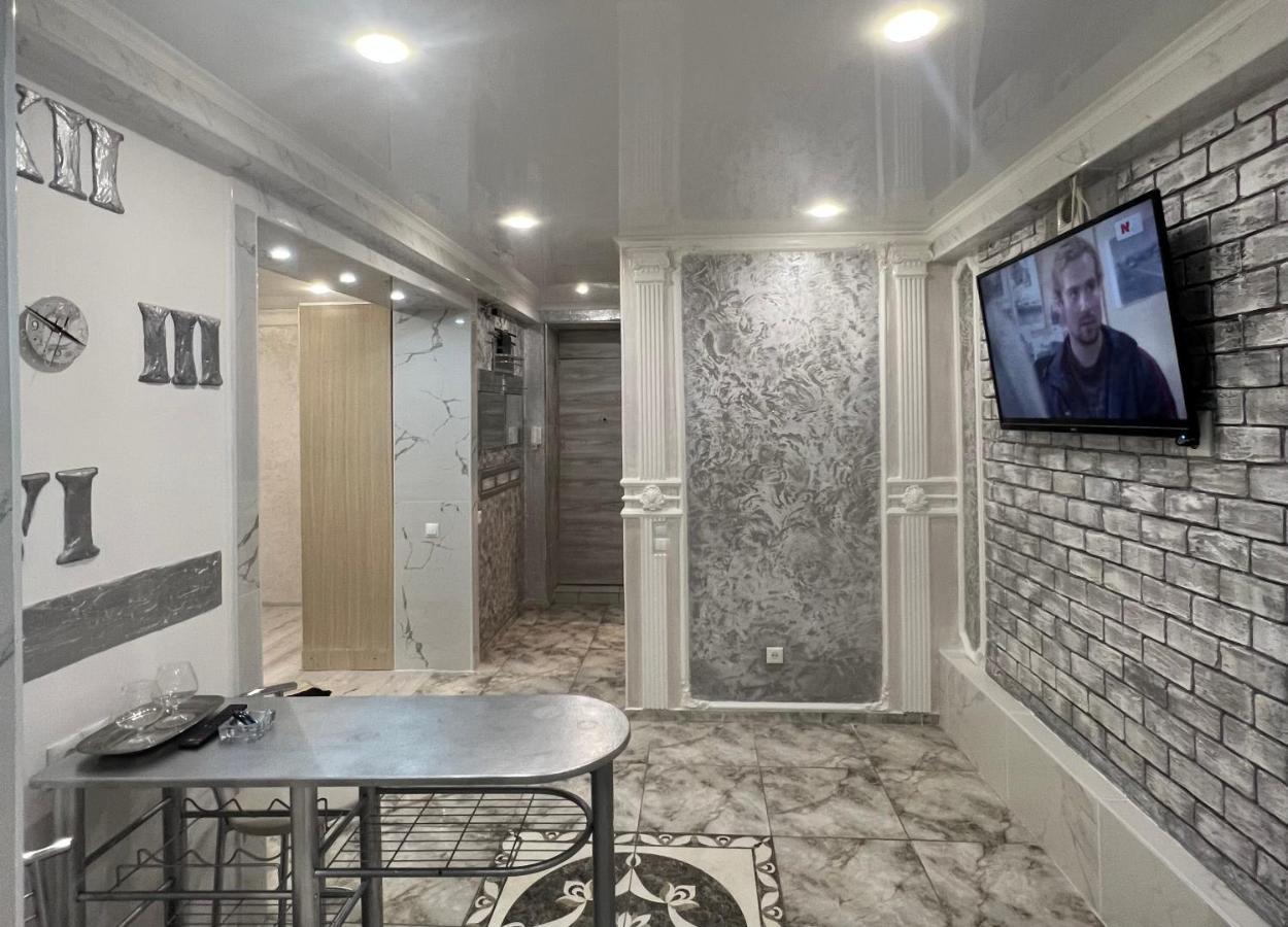 Warm Silver Apartment Miron Costin 11/2 Chişinău Esterno foto