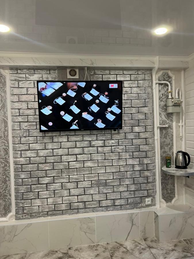 Warm Silver Apartment Miron Costin 11/2 Chişinău Esterno foto