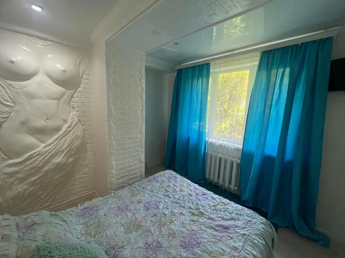 Warm Silver Apartment Miron Costin 11/2 Chişinău Esterno foto